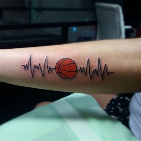 mujer tatuajes de basquetbol|Tatuajes de baloncesto